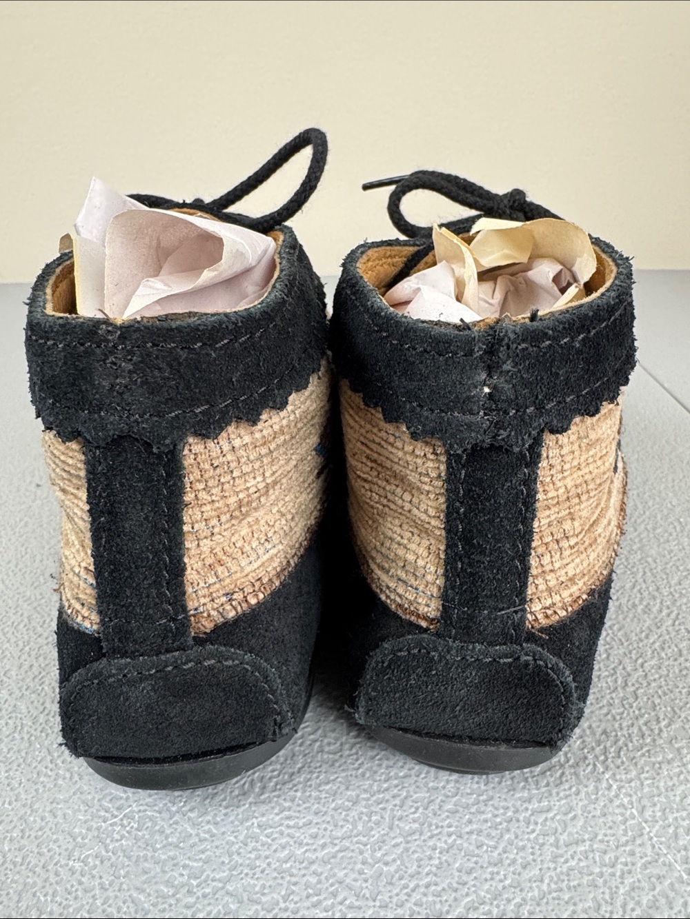 Minnetonka El Paso Ankle Boot Moccasin. Size 8. - Picture 4 of 12